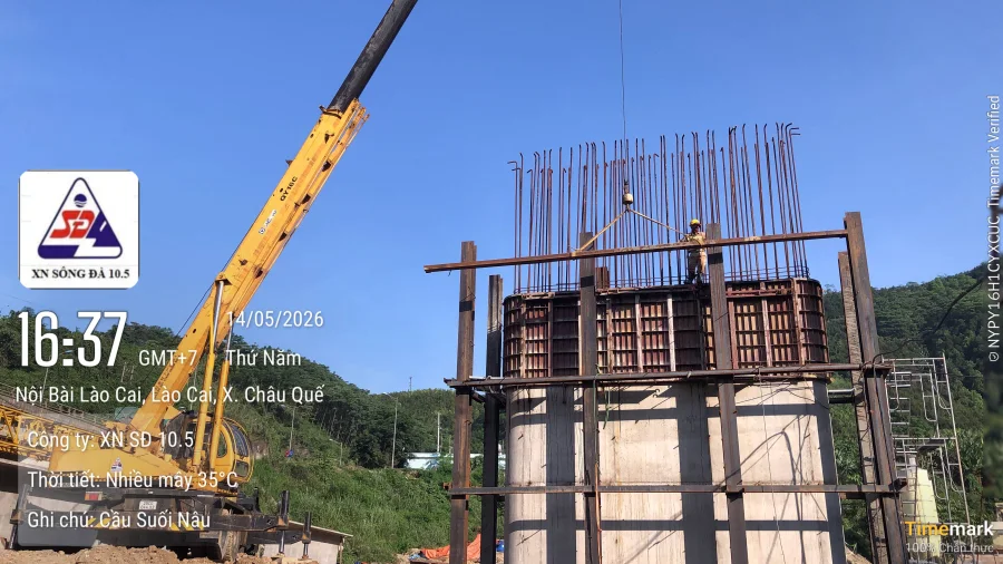2. Công ty CP Sông Đà 10 thi công cầu Suối Nâu trên Dự án mở rộng cao tốc Nội Bài - Lào Cai