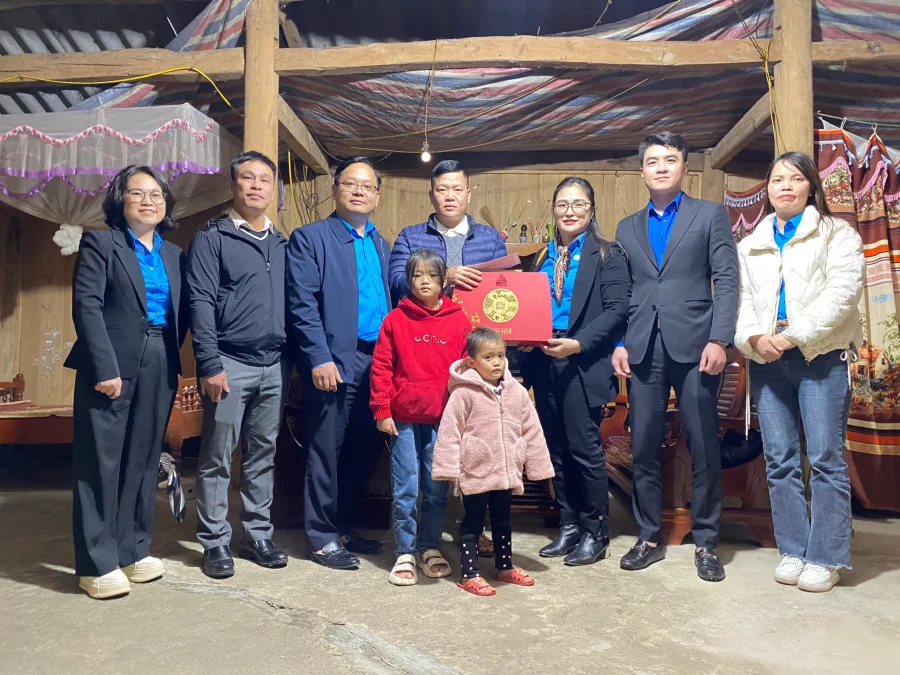 4.Thăm hỏi CBCNV